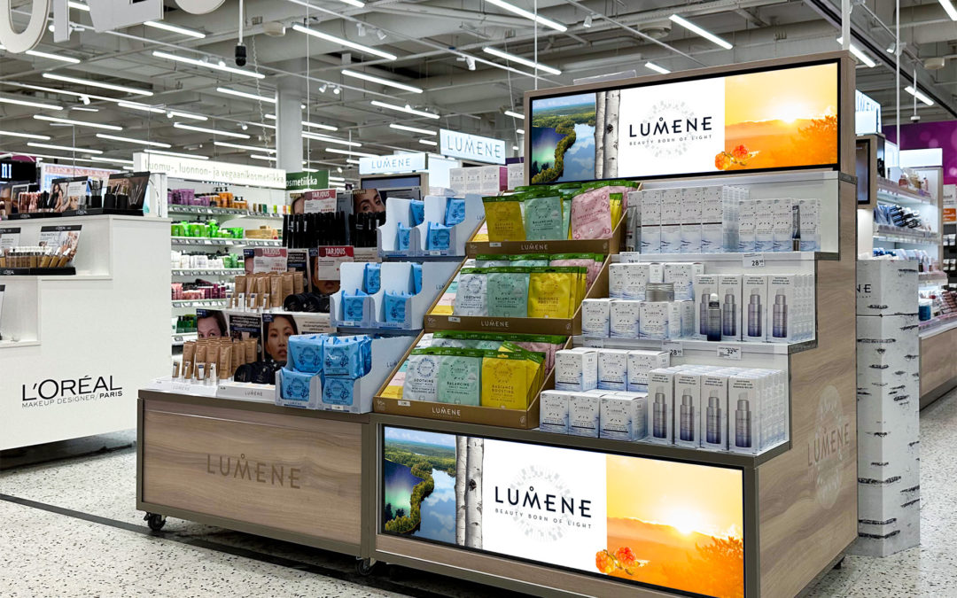 Lumene: Yhtenäinen brändikokemus yli 250 mainosnäytölle